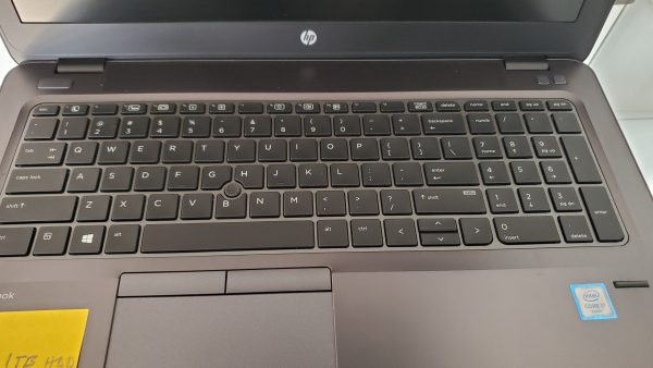 HP ZBook 15u G3 - Image 3