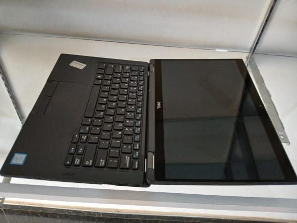 Dell Latitude 7390 2-in-1 - Image 3